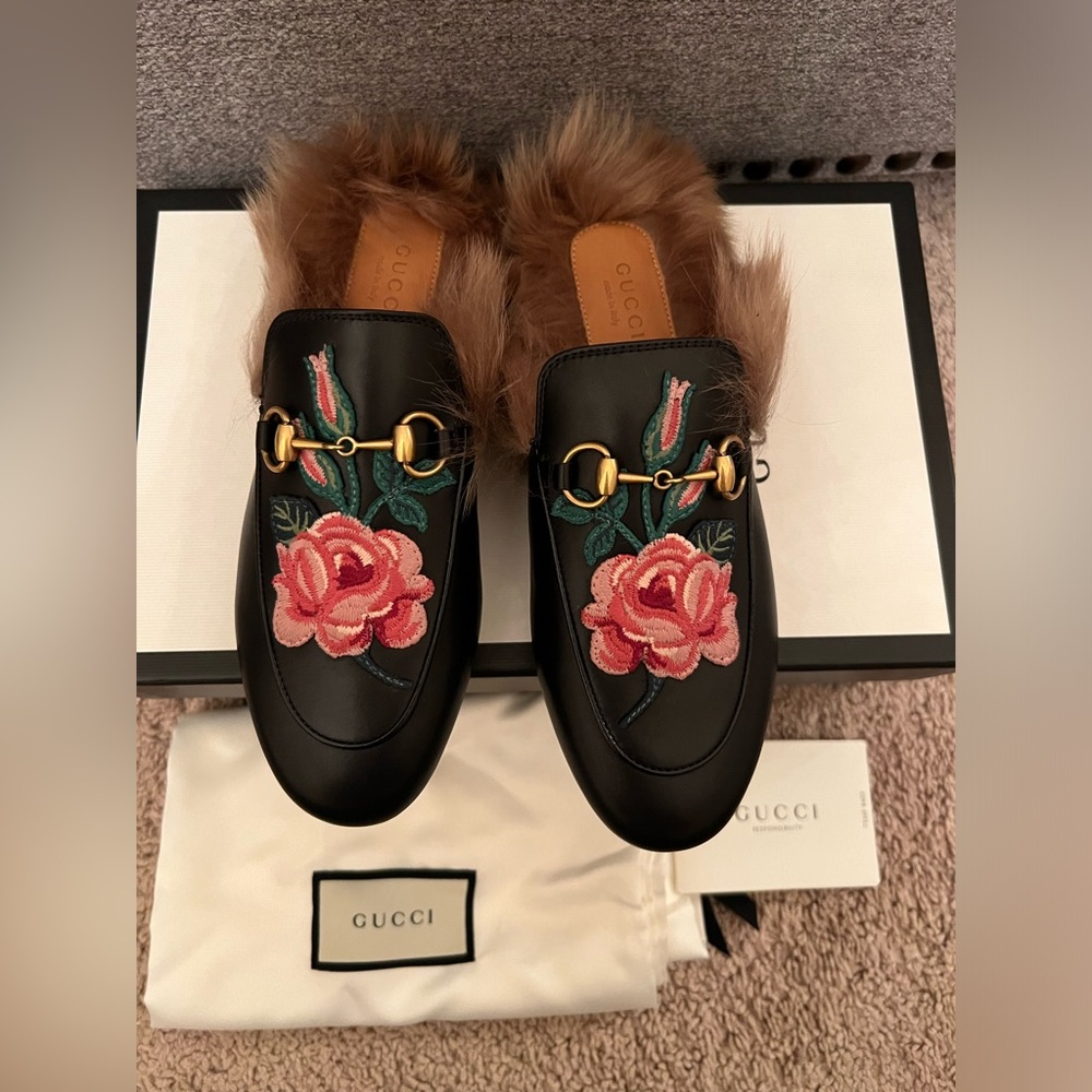 New Gucci Princetown Horsebit fur Mules Lined black Embroidered Flower size 35 - Picture 9 of 14